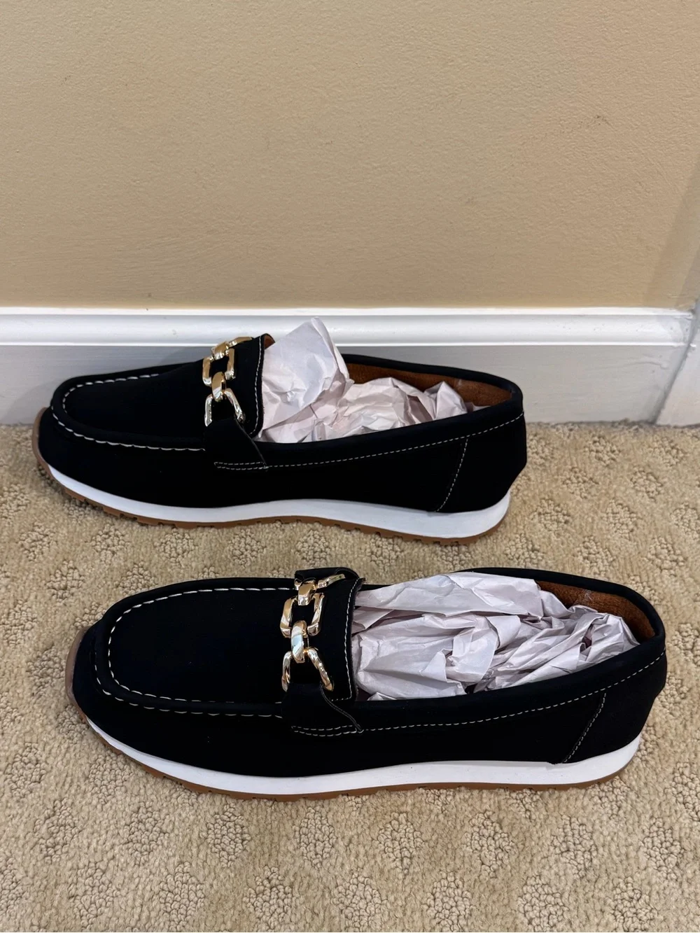 N/A cushioned upper sleek